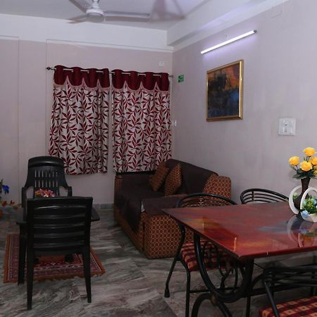 The Elite Apartment Hotel Калькутта Экстерьер фото