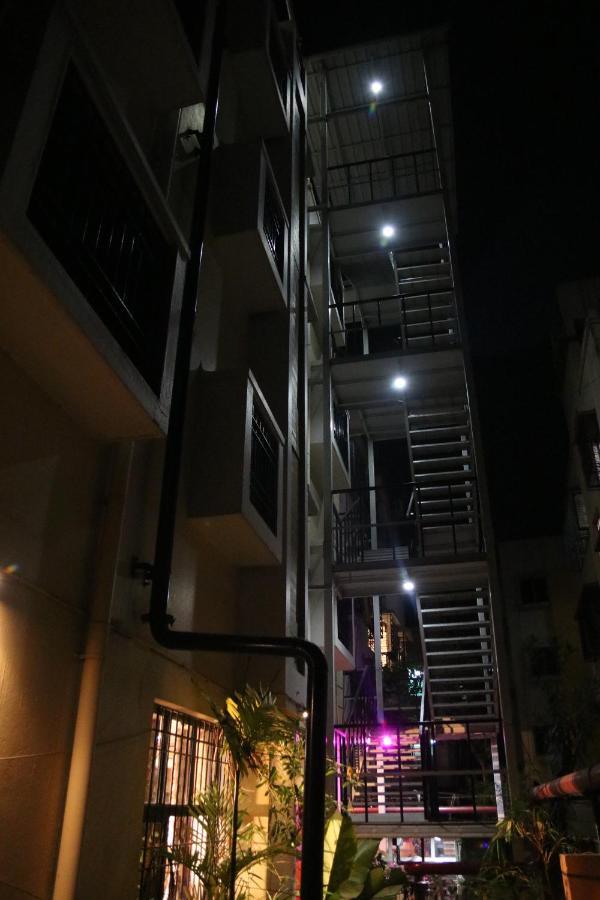 The Elite Apartment Hotel Калькутта Экстерьер фото
