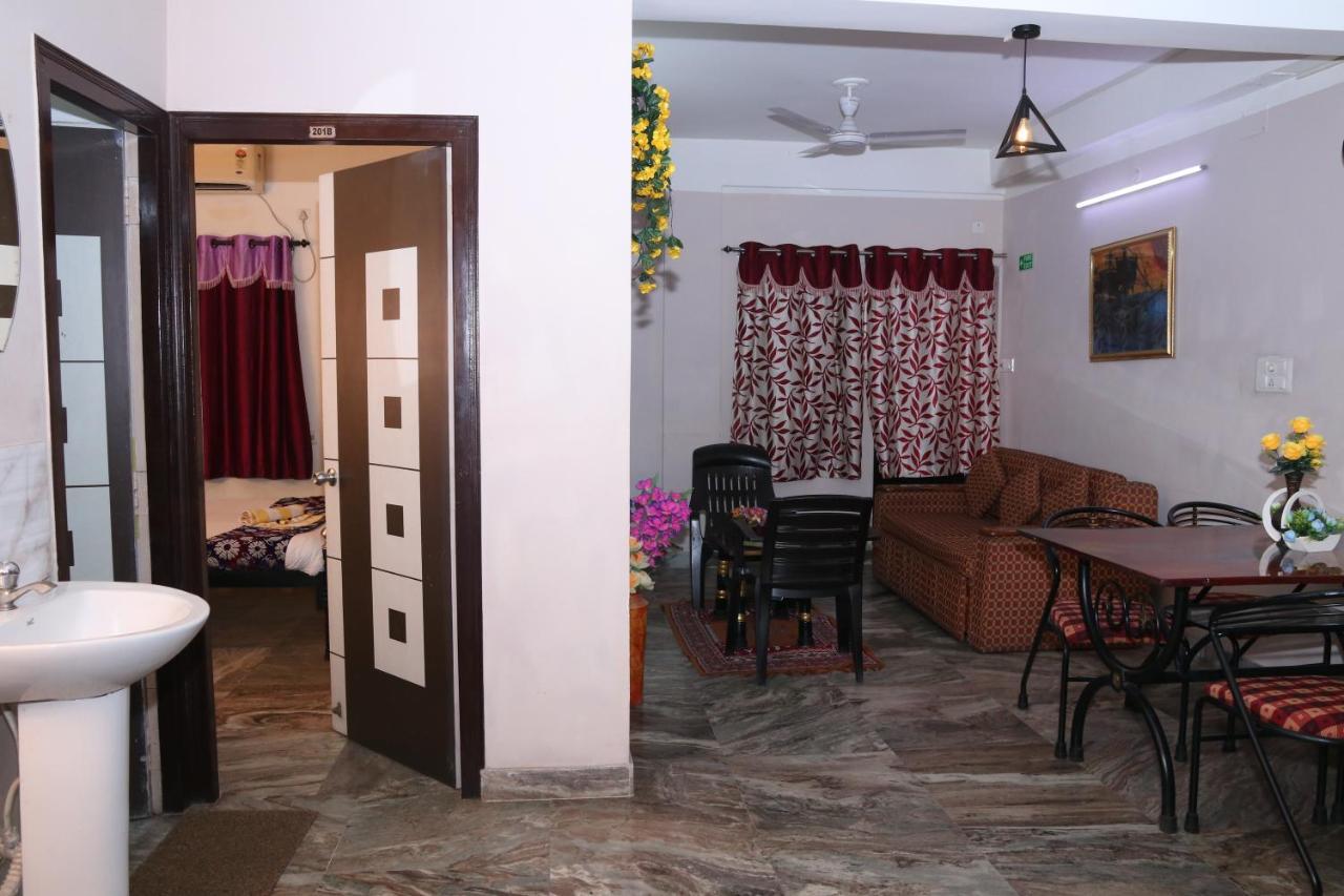 The Elite Apartment Hotel Калькутта Экстерьер фото